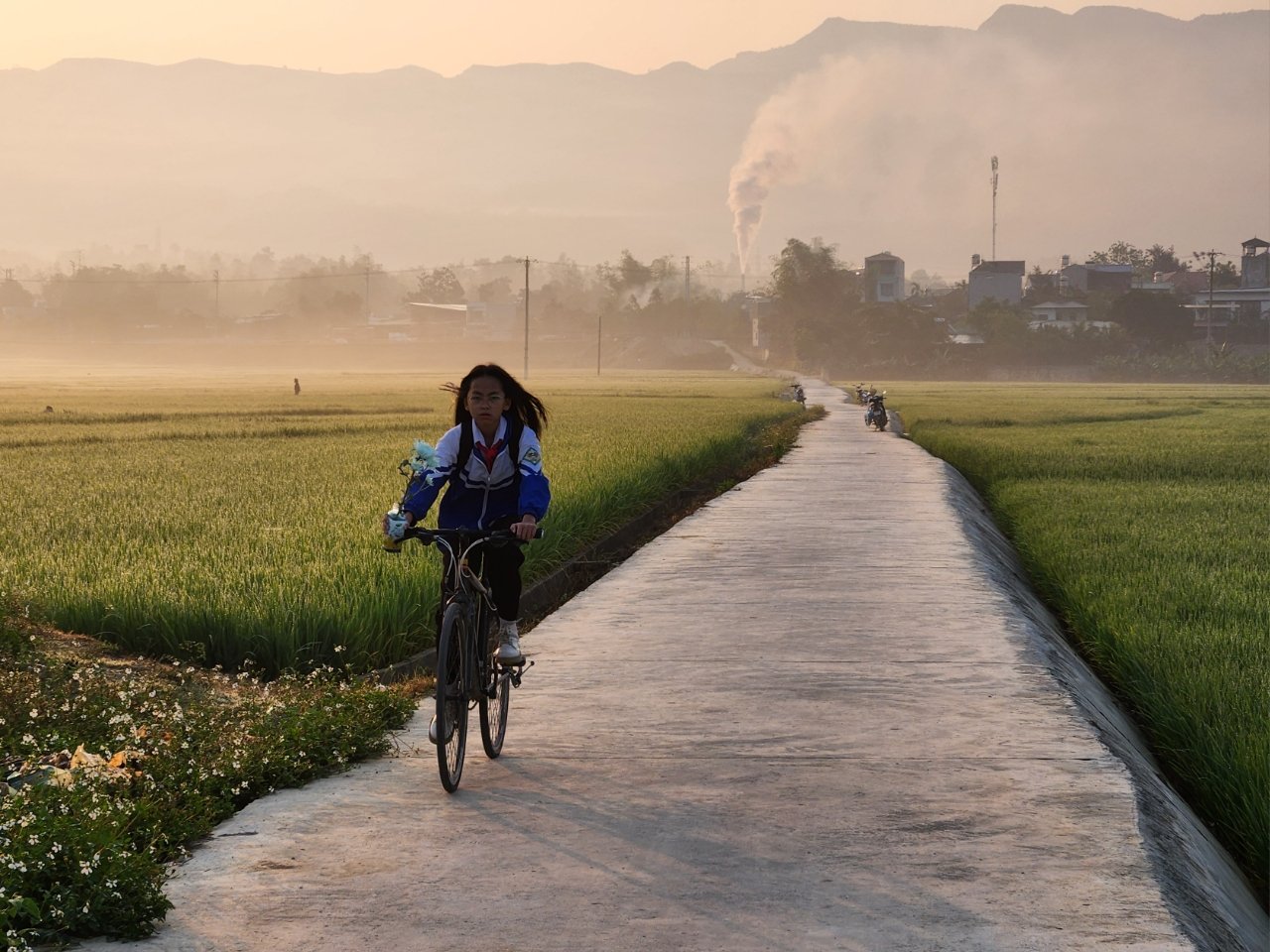 7-Day Northwest Vietnam Cycling Tour: Lai Chau to Moc Chau Adventure